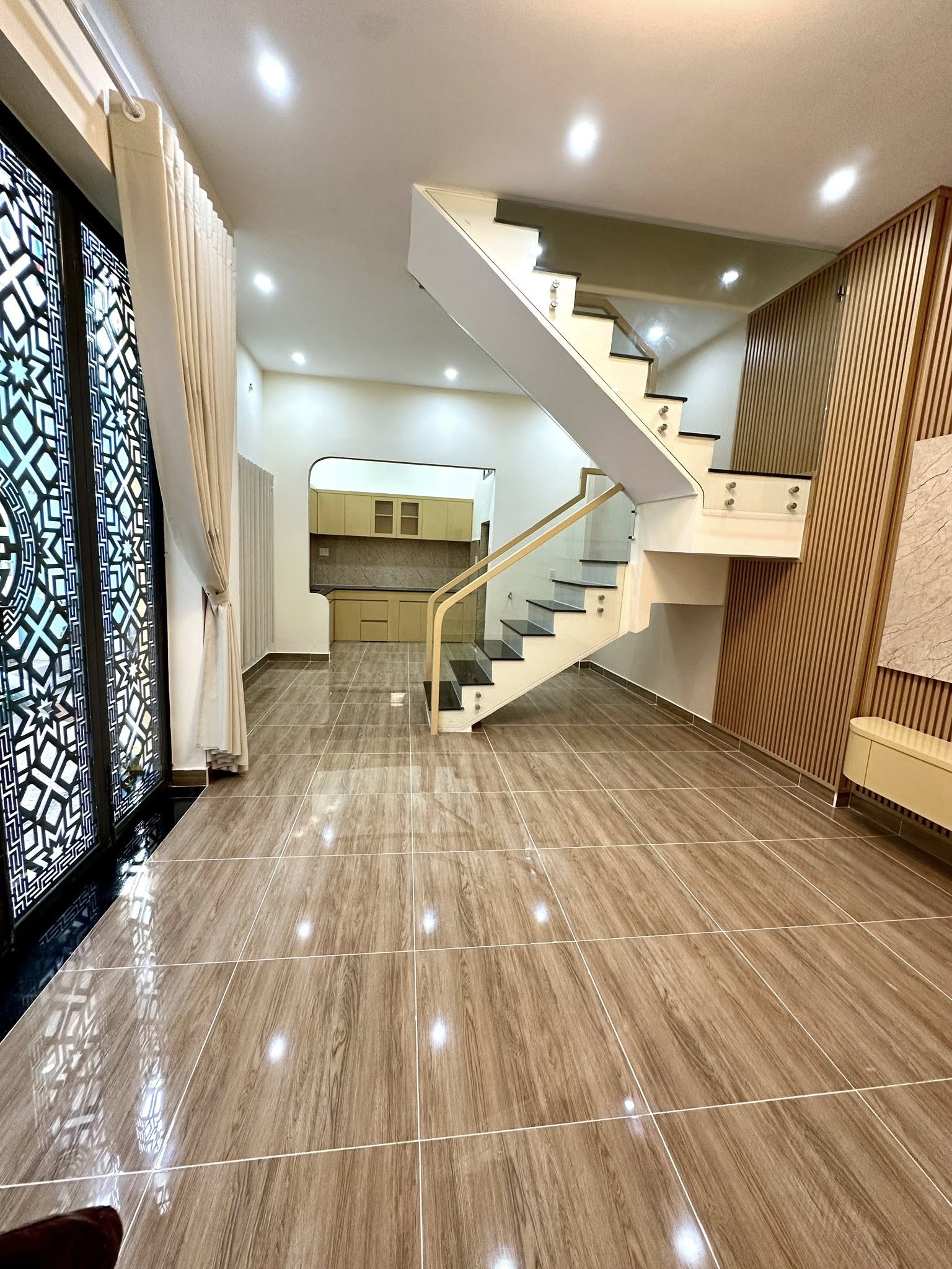 Bán nhà 1t1l trương công định p3 dt 40m hẻm đasu giá 3.5ty - Ảnh 1